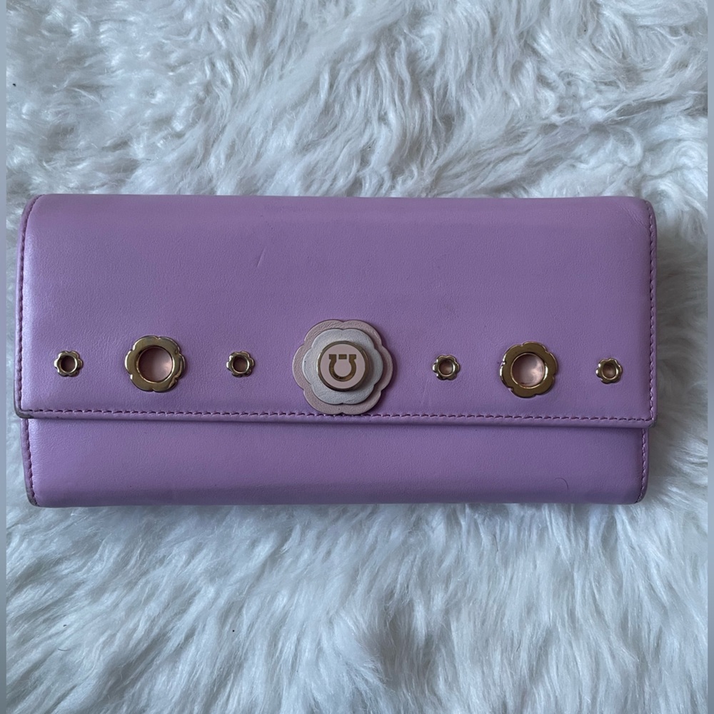SALVATORE FERRAGAMO✨ LILAC WALLET